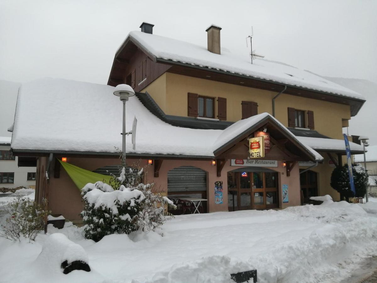 Le Grand Chatelard Hotel Bar Restaurant Sainte-Marie-de-Cuines Εξωτερικό φωτογραφία